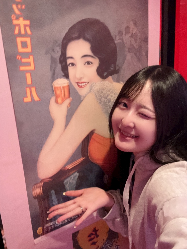 コンセプトカフェ＆バー りん