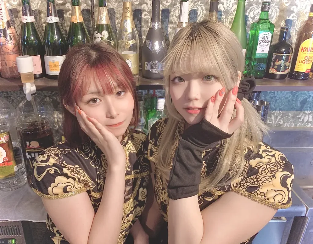 Girl’s bar honey